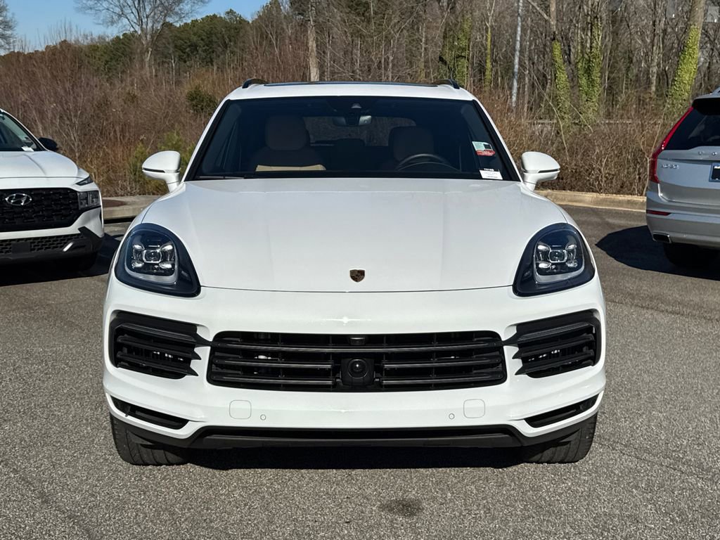 Used 2023 Porsche Cayenne Platinum Edition image 2