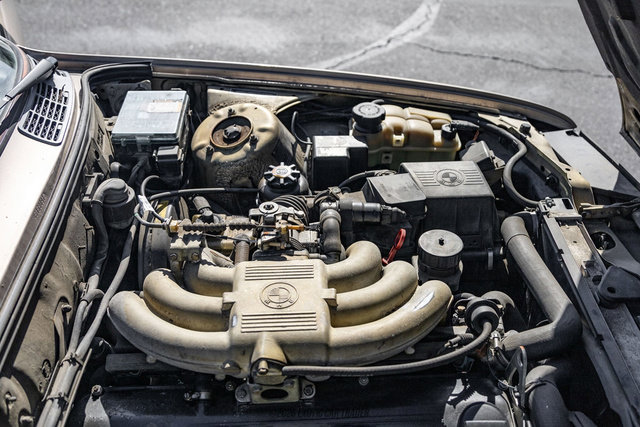 Used 1989 BMW 325i Convertible RWD image 28