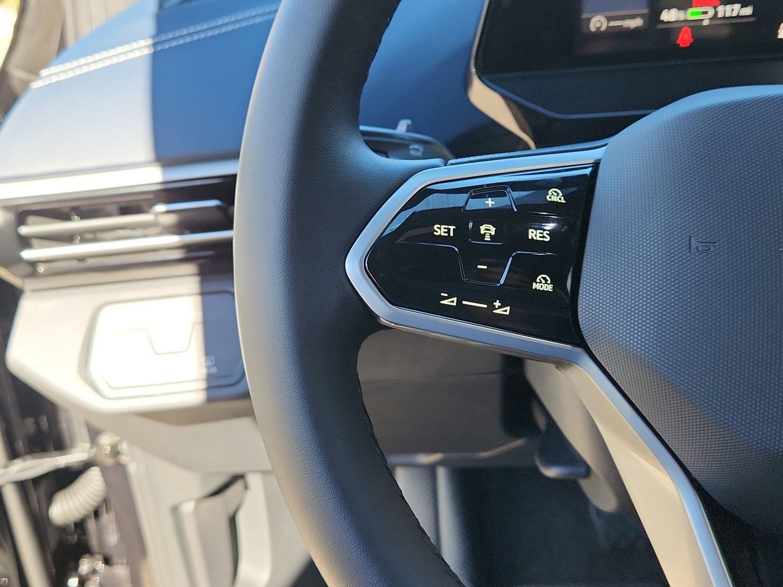 New 2025 Volkswagen ID.4 Pro S Plus image 23