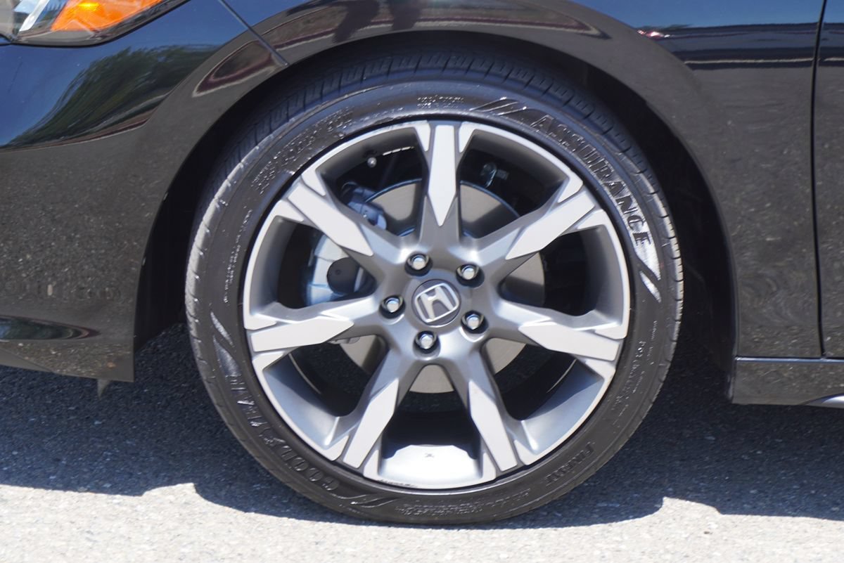 Used 2025 Honda Civic Sport Touring image 4