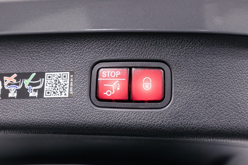 Certified 2025 Mercedes-Benz GLC 350e 4MATIC image 33