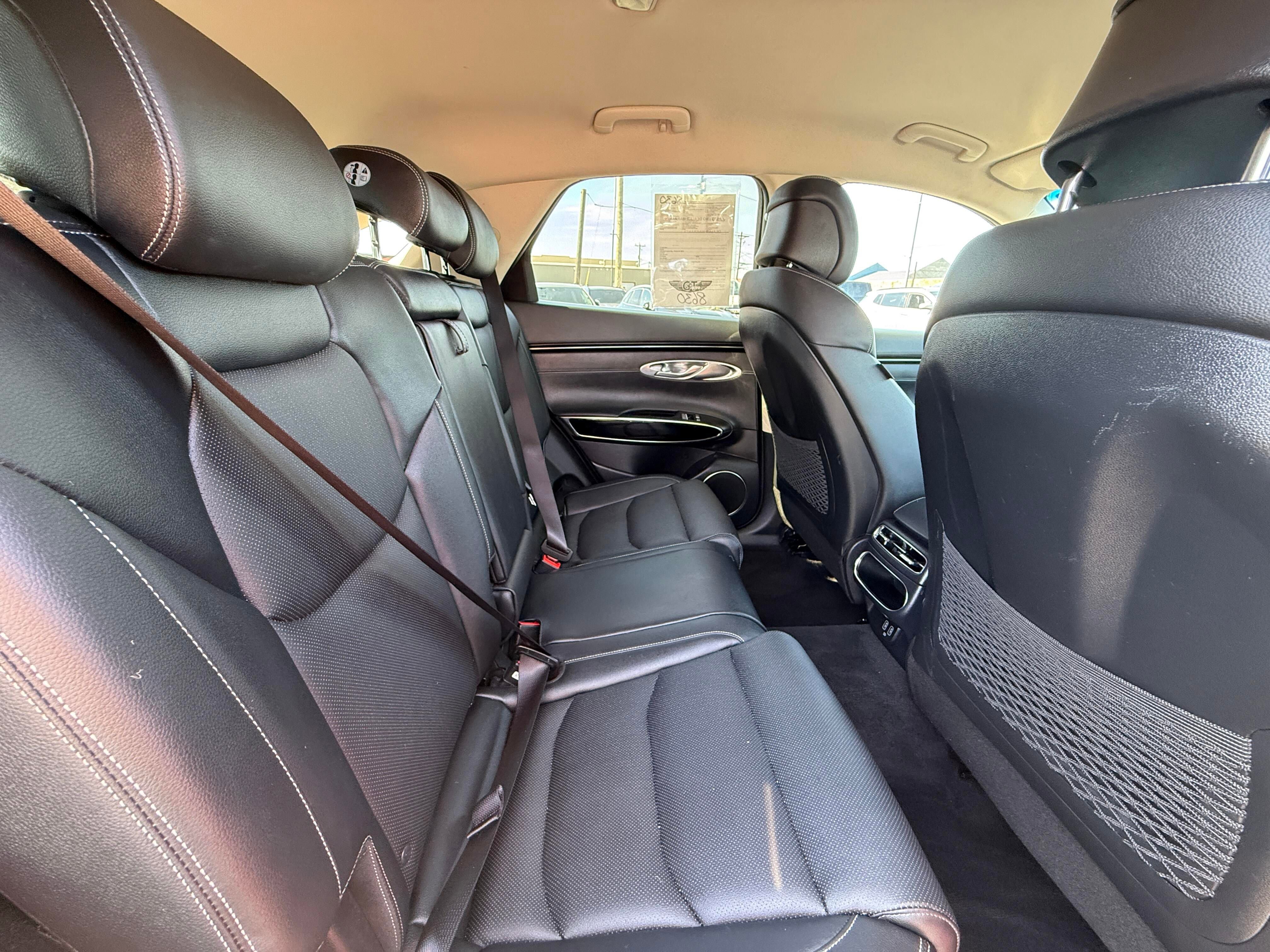 Used 2025 Genesis GV70 2.5T AWD/4WD image 8