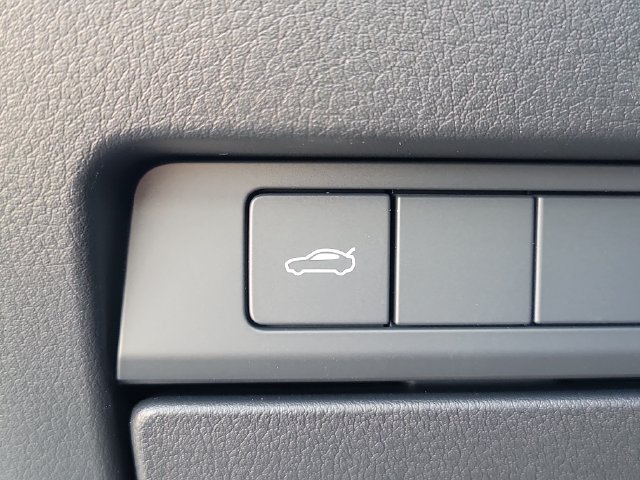 New 2026 MAZDA MAZDA3 s FWD image 18