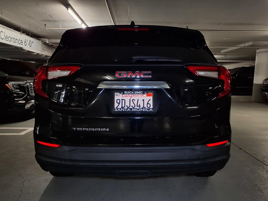 Used 2022 GMC Terrain SLE w/ Driver Convenience Package FWD image 19