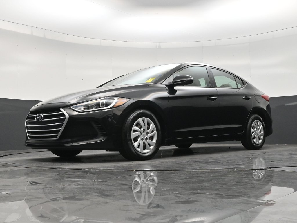 Used 2017 Hyundai Elantra SE FWD image 19