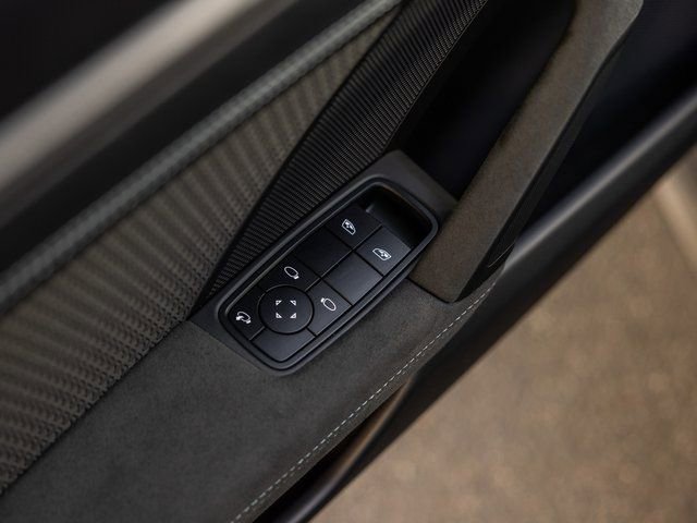 Used 2025 Porsche 911 Carrera 4 GTS image 40