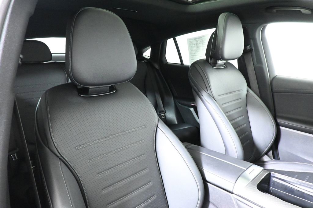 Certified 2025 Mercedes-Benz GLC 300 4MATIC image 31