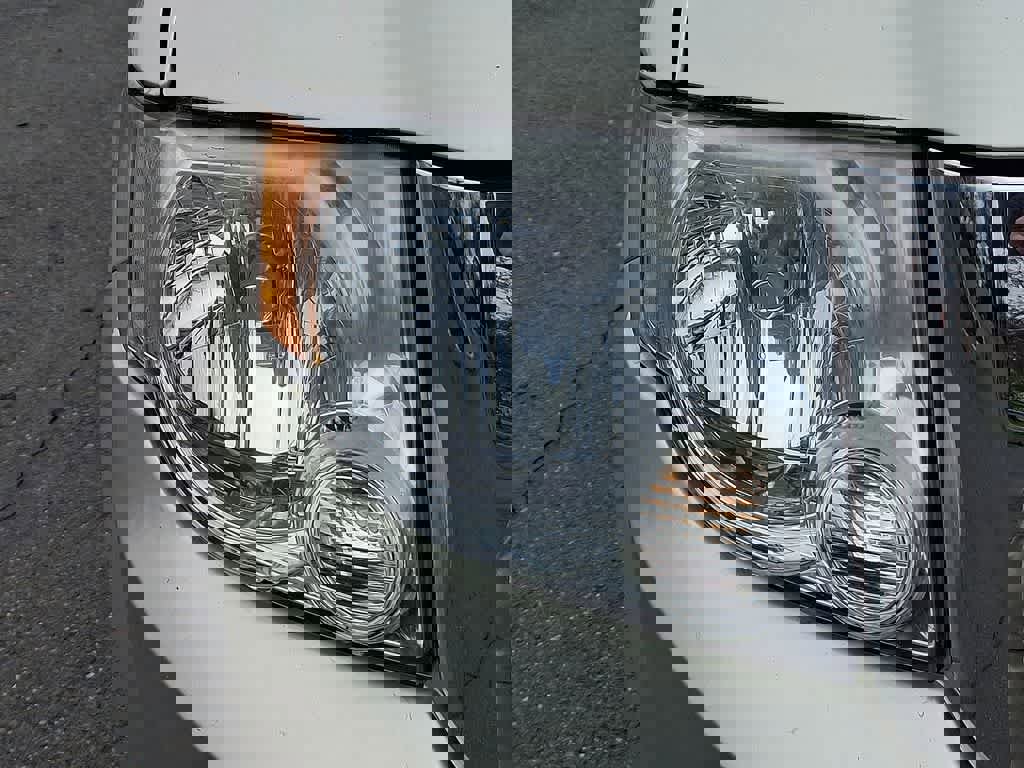 Used 2010 Ford Escape XLT image 27