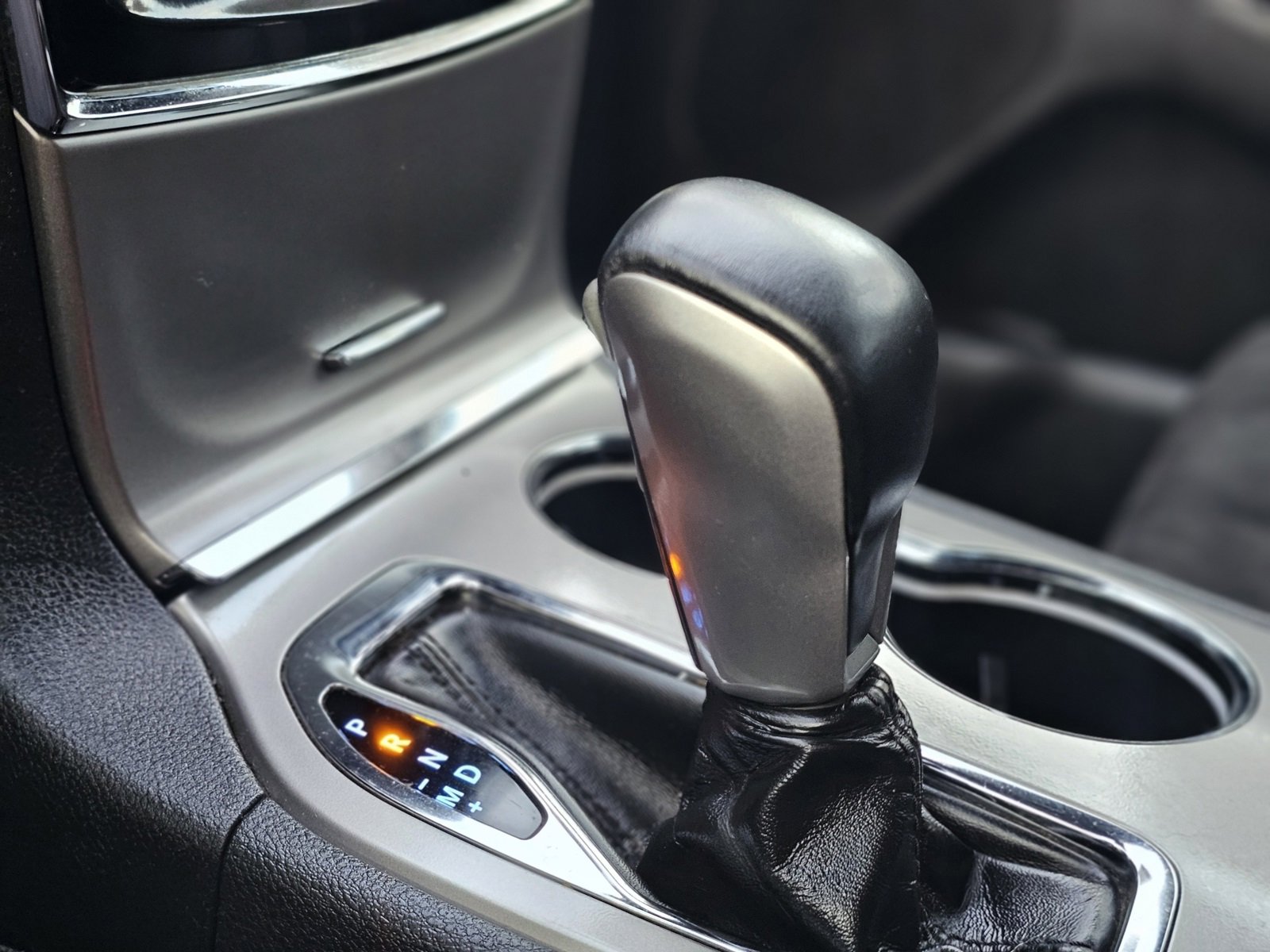 Used 2020 Jeep Grand Cherokee Altitude image 15