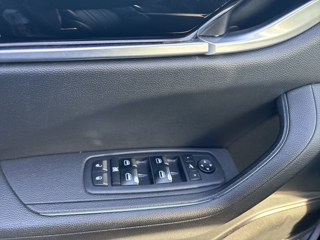 Used 2023 Maserati Levante Modena AWD/4WD image 13
