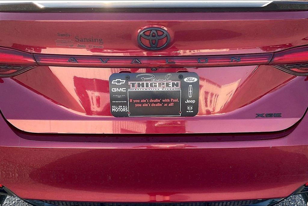 Used 2019 Toyota Avalon XSE FWD image 8
