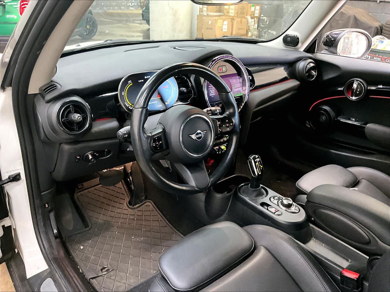 Used 2024 MINI Cooper SE FWD image 14