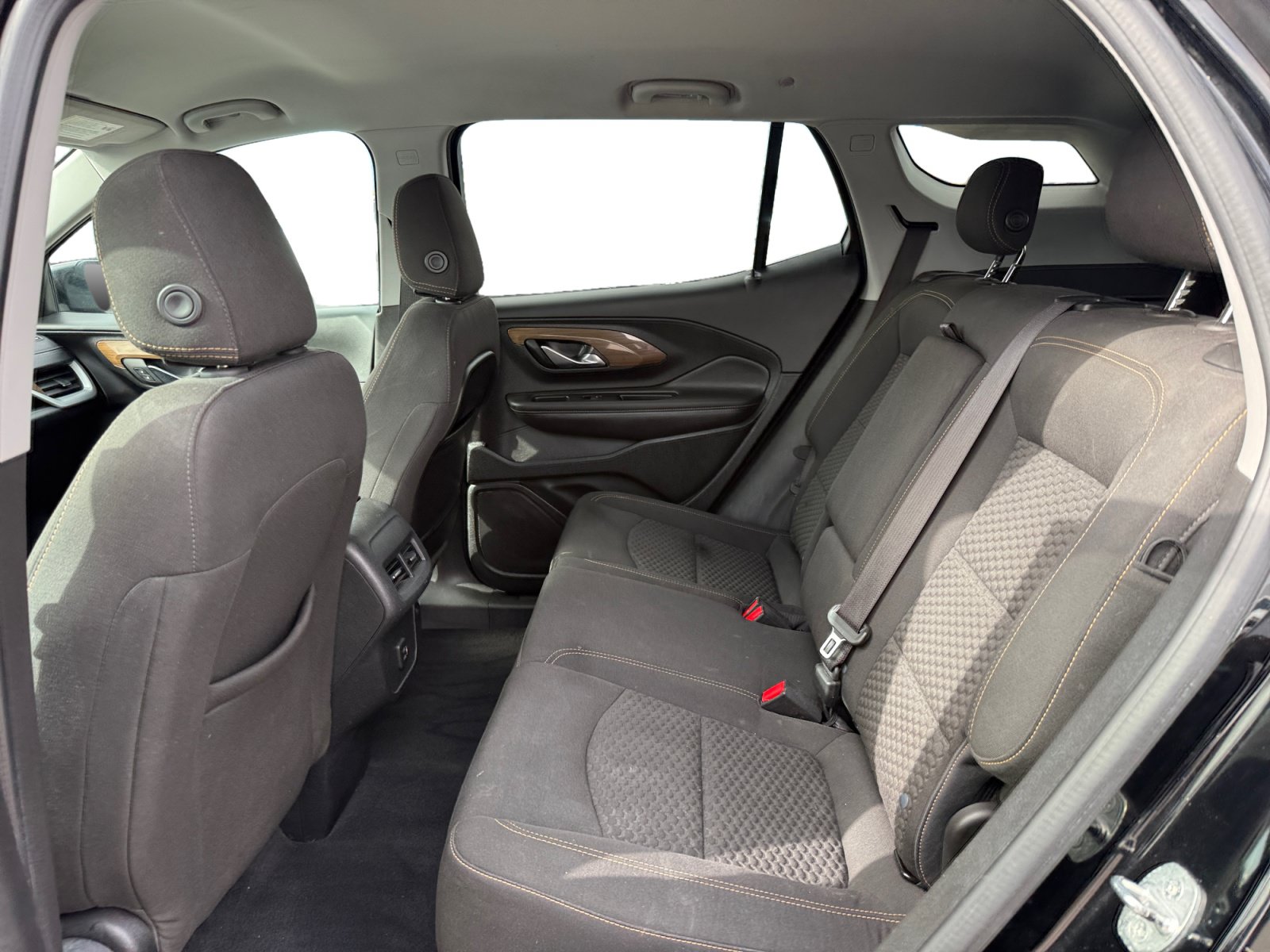 Used 2020 GMC Terrain SLE w/ Elevation Edition FWD image 16