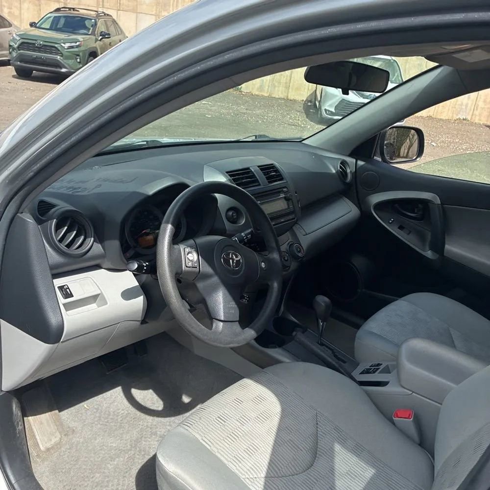 Used 2012 Toyota RAV4 4WD w/ Value Pkg image 17