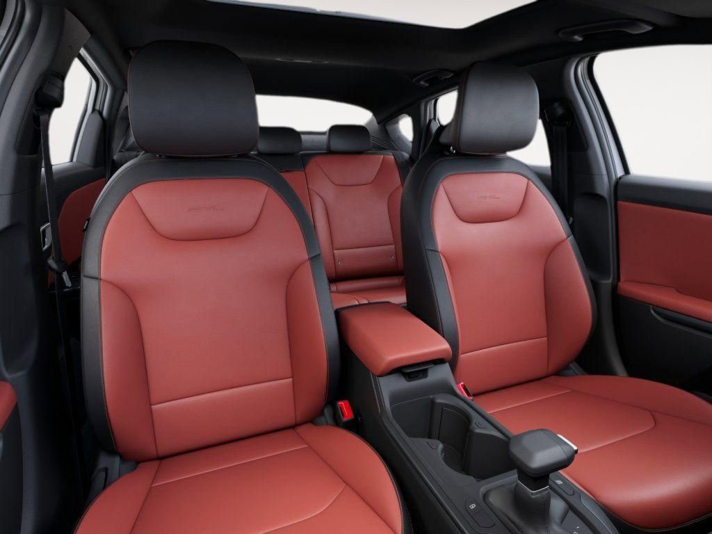 New 2025 Kia K4 GT-Line w/ GT-Line Premium Package FWD image 15