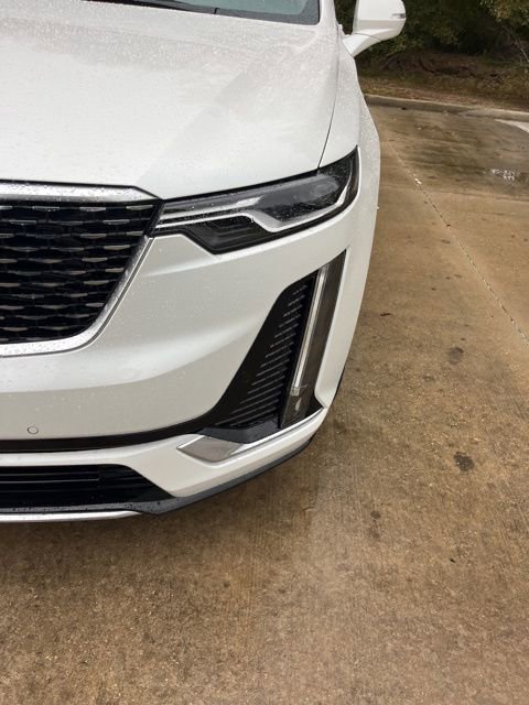 New 2025 Cadillac XT6 Luxury image 13