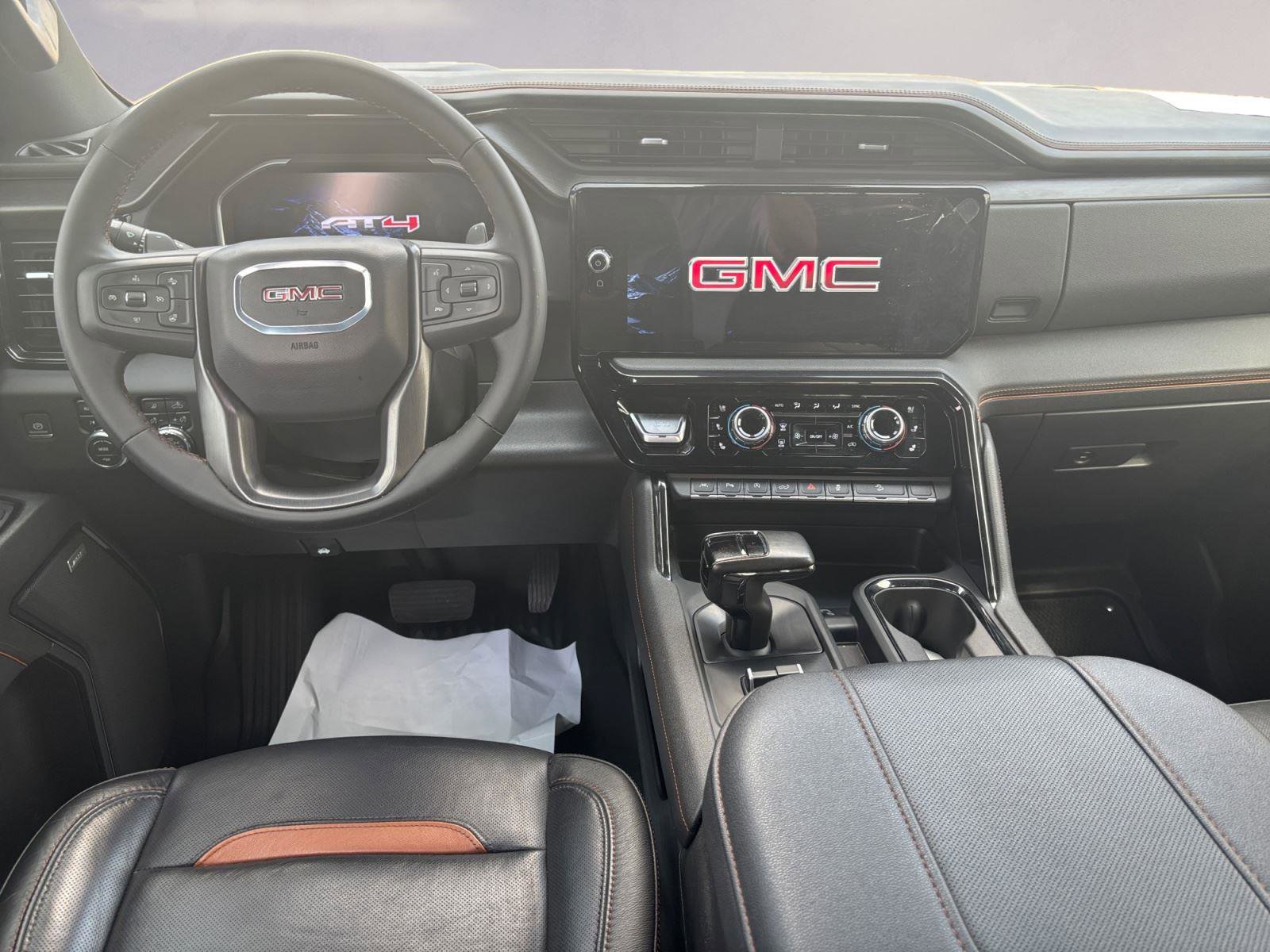 Used 2024 GMC Sierra 1500 AT4 w/ Technology Package image 10