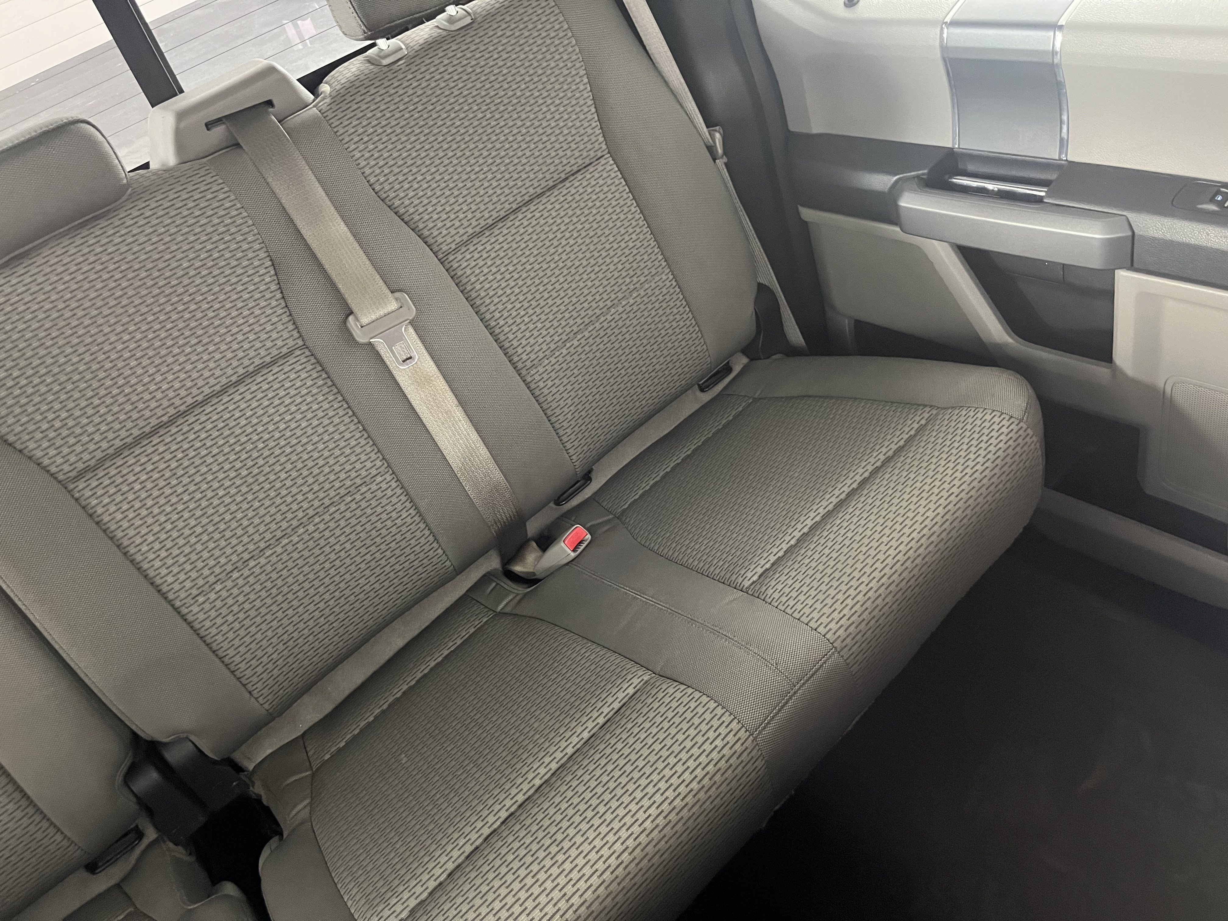 Used 2015 Ford F150 XLT w/ Equipment Group 302A Luxury image 23