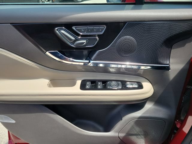 Certified 2024 Lincoln Corsair Reserve FWD image 15