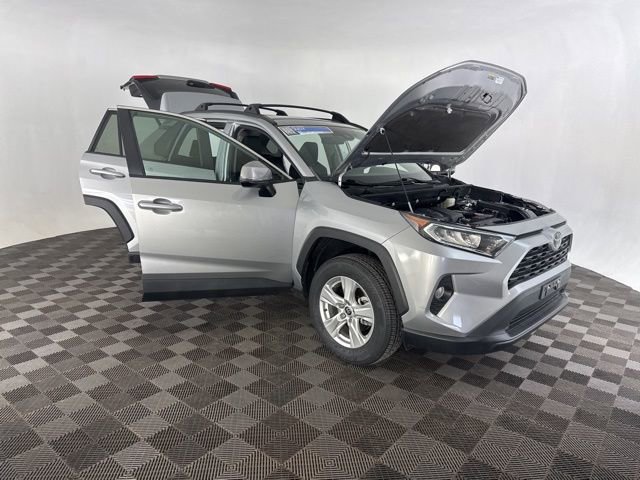 Used 2021 Toyota RAV4 XLE w/ Convenience Package image 15