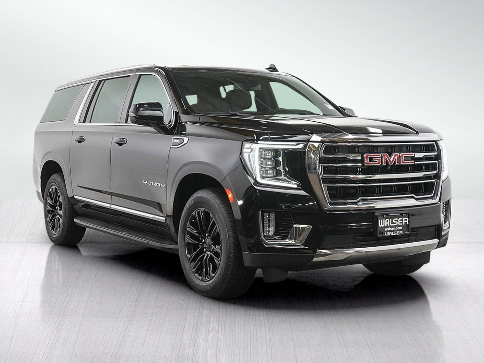 Used 2021 GMC Yukon XL SLT w/ Rear Media and Nav Package AWD/4WD image 7