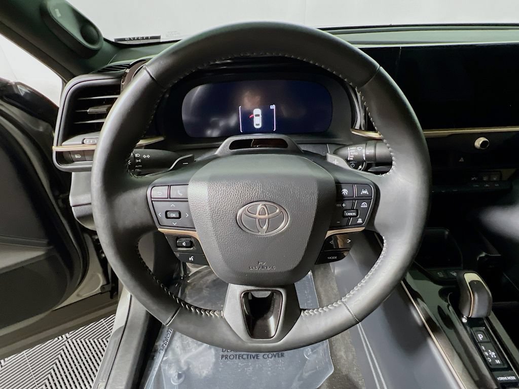 Certified 2025 Toyota Crown Platinum w/ Carpet Mat Package (TMS) AWD/4WD image 10