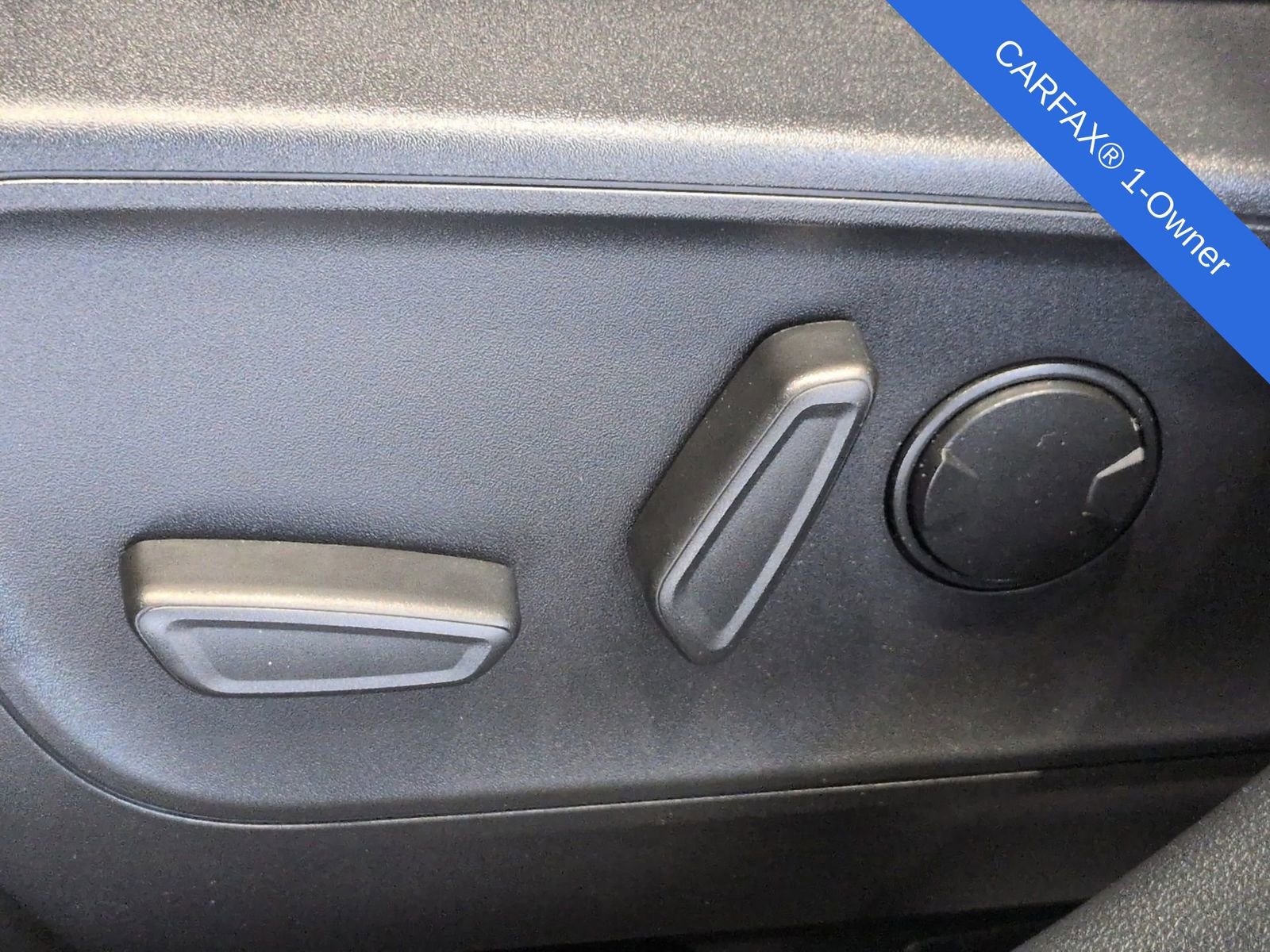 Used 2025 Ford Escape SE image 20