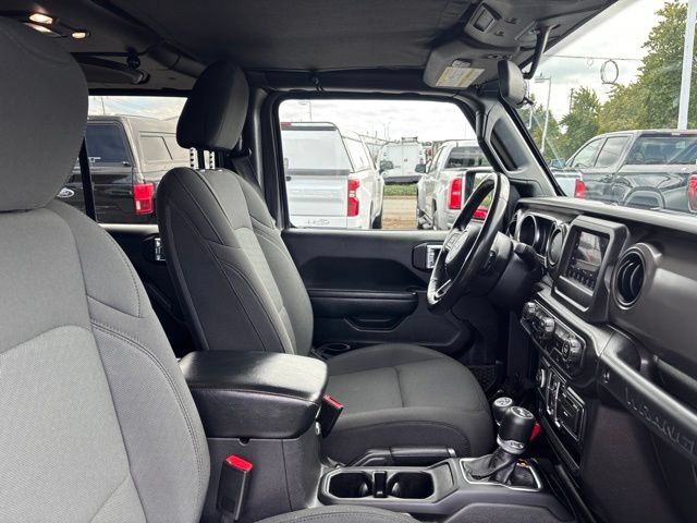Used 2022 Jeep Wrangler Unlimited Sport AWD/4WD image 9