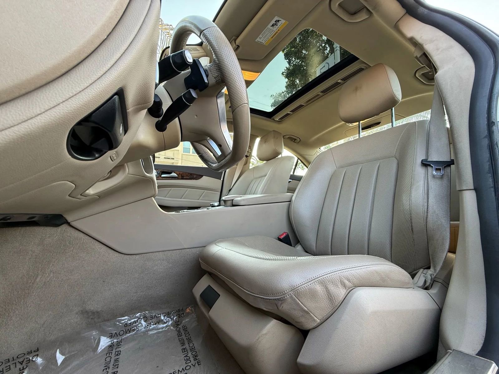 Used 2014 Mercedes-Benz CLS 550 4MATIC image 32