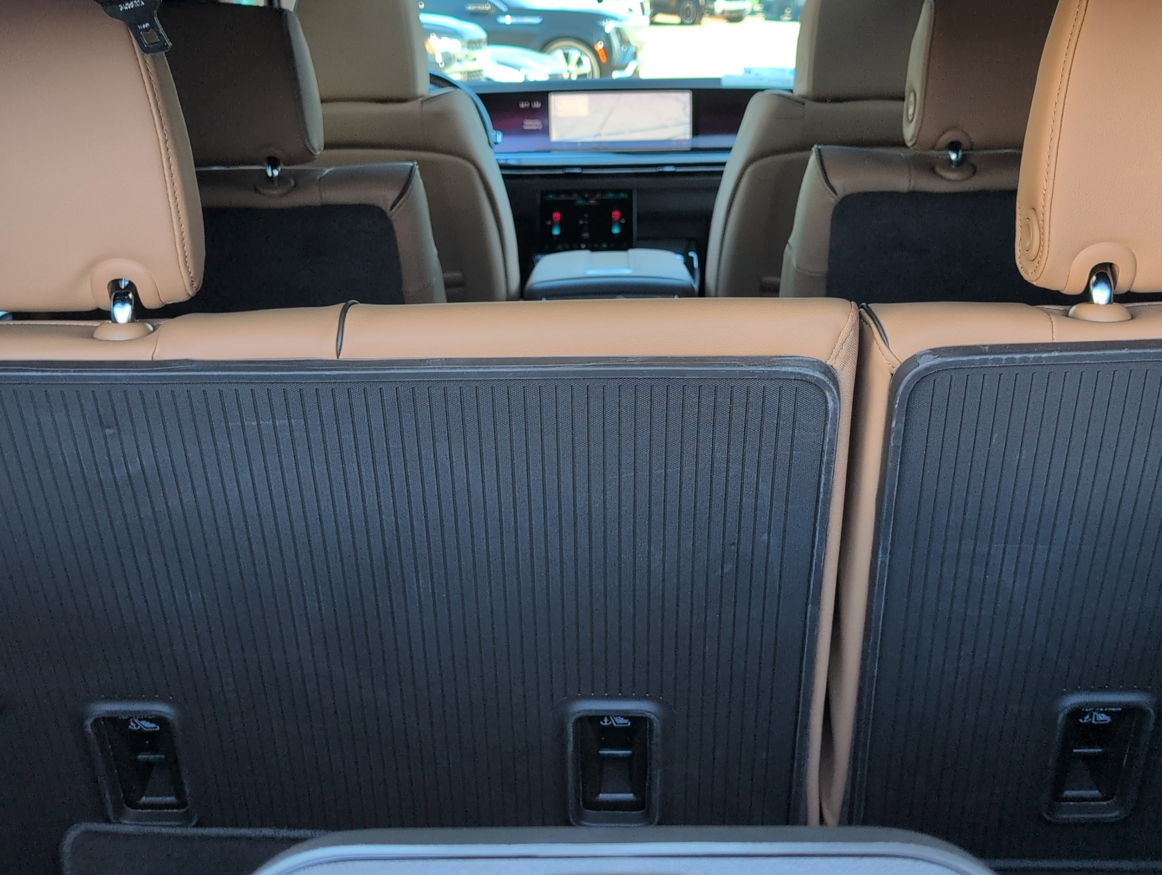 New 2026 Cadillac Escalade Luxury w/ LPO, Radiant Package image 5