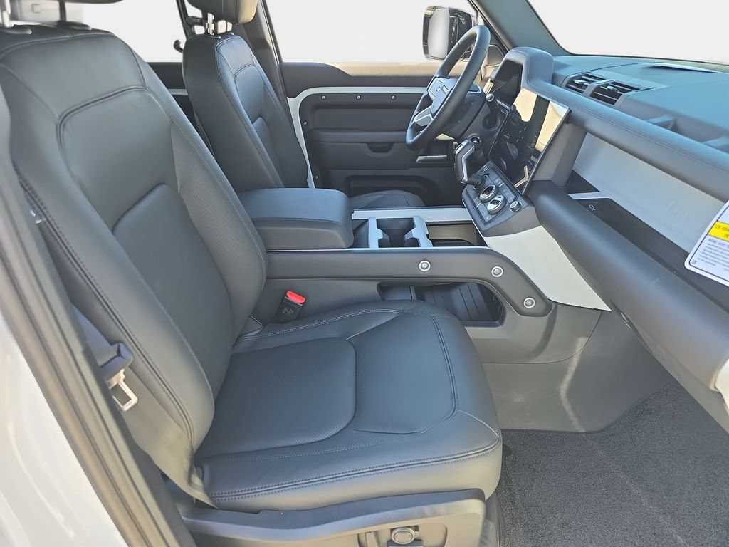 New 2026 Land Rover Defender 110 S AWD/4WD image 10