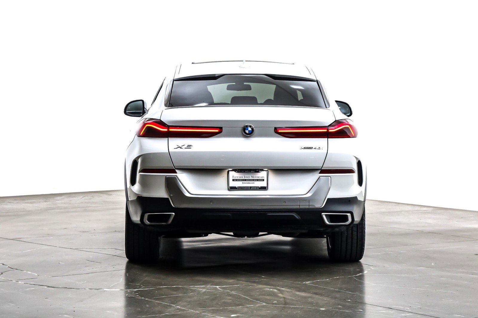 Used 2021 BMW X6 xDrive40i w/ Premium Package image 4