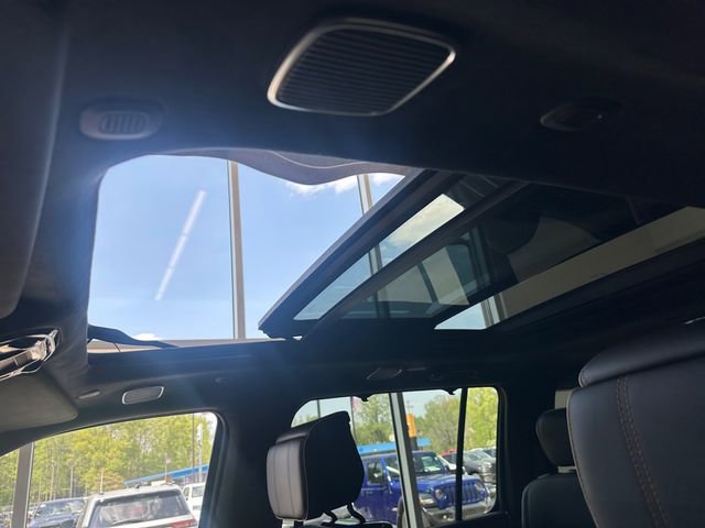 New 2026 Jeep Grand Wagoneer Summit AWD/4WD image 30