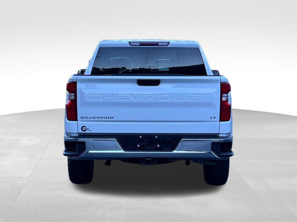 Used 2024 Chevrolet Silverado 1500 LT AWD/4WD image 6