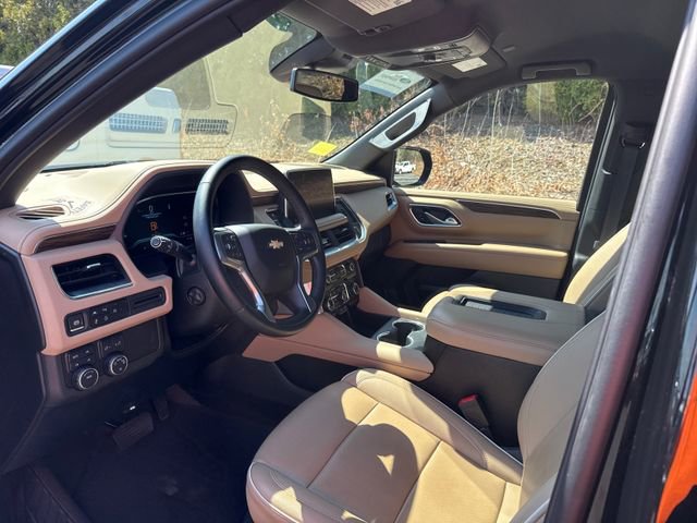 Used 2024 Chevrolet Suburban Premier AWD/4WD image 9