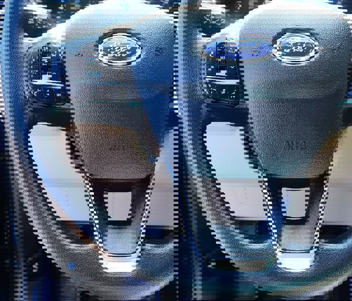 Used 2022 Ford Escape SE image 53