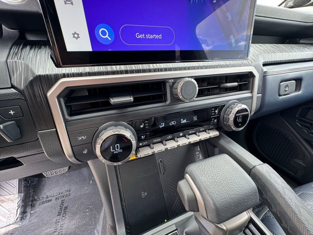 Used 2025 Toyota 4Runner 4WD image 29