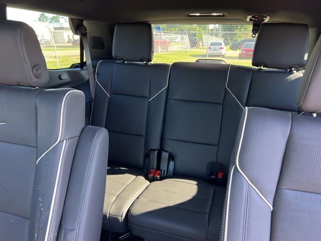 Used 2025 Cadillac Escalade Premium Luxury w/ LPO, Floor Liner Package AWD/4WD image 10