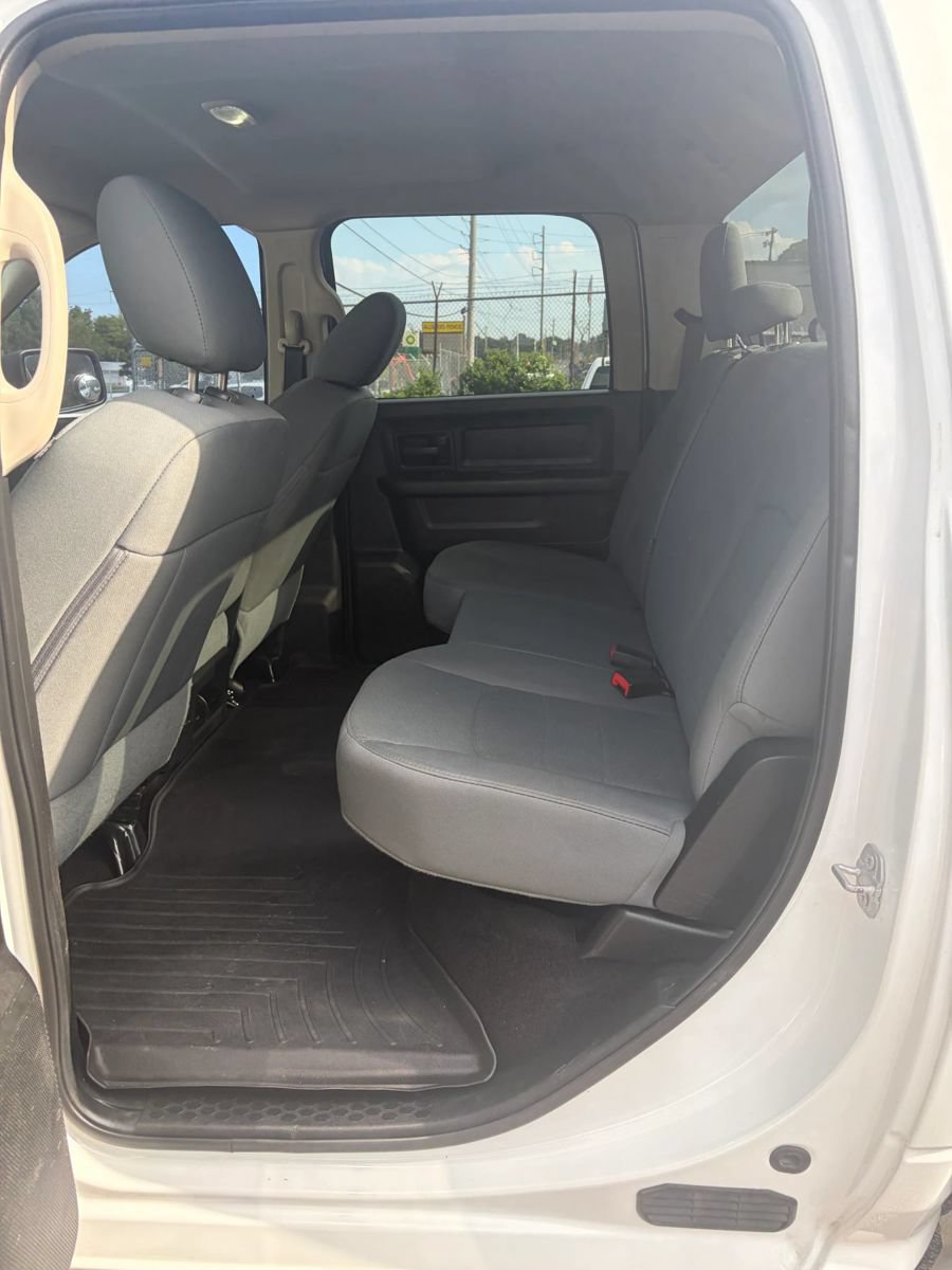 Used 2016 RAM 1500 Express AWD/4WD image 12