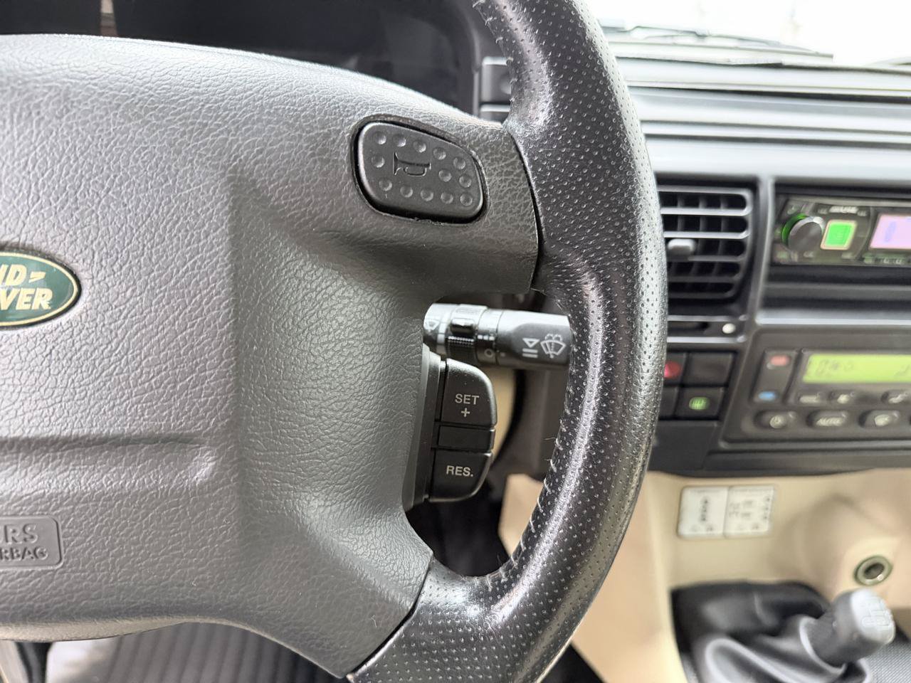 Used 2004 Land Rover Discovery S AWD/4WD image 40