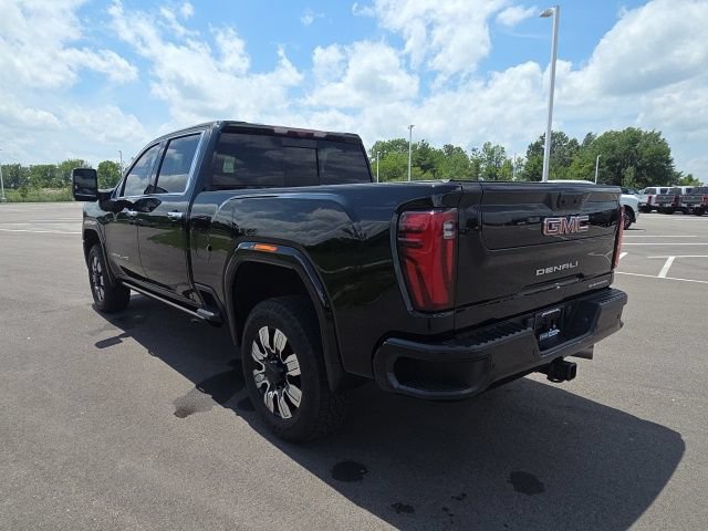 Used 2024 GMC Sierra 2500 Denali w/ Denali Reserve Package AWD/4WD image 12