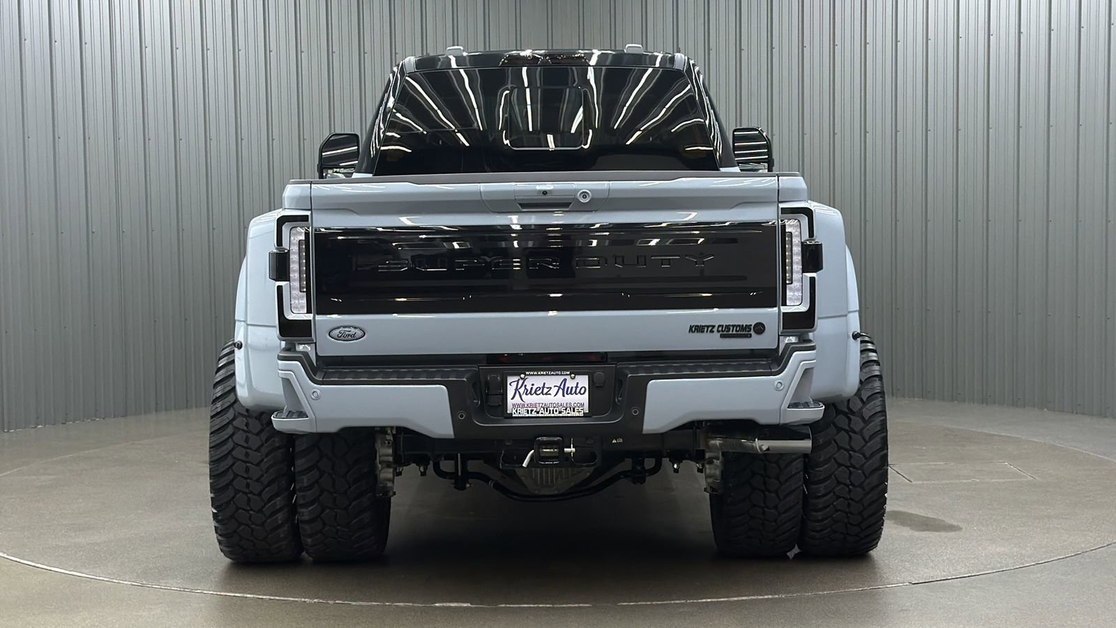 Used 2026 Ford F450 Platinum w/ FX4 Off-Road Package image 4