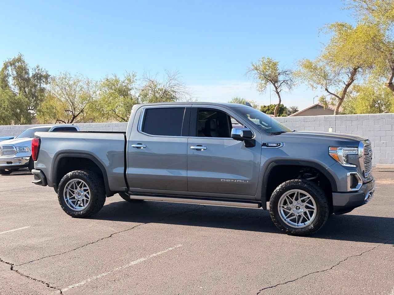 Used 2021 GMC Sierra 1500 Denali w/ Denali Ultimate Package AWD/4WD image 6
