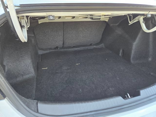 Used 2020 Chevrolet Malibu LT FWD image 15