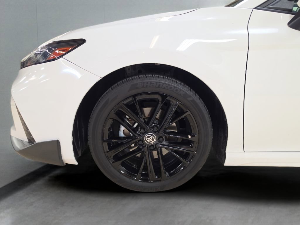 Used 2025 Toyota Camry SE image 10