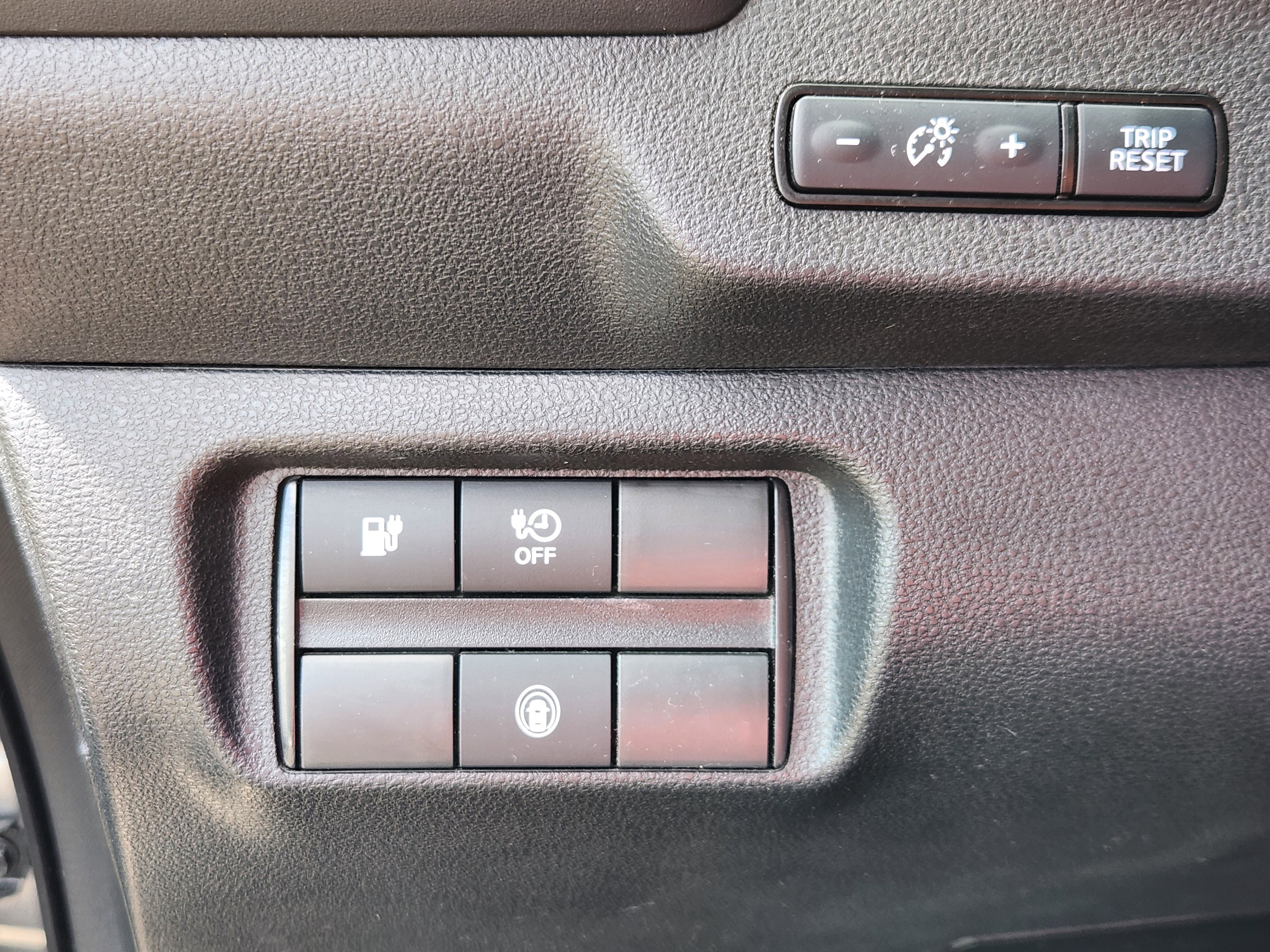 Used 2024 Nissan Leaf S image 24