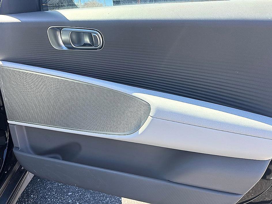 Certified 2025 Hyundai Ioniq 6 SEL image 22