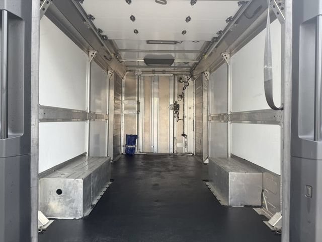 Used 2024 Chevrolet Brightdrop 600 w/ Commercial Equipment Package AWD/4WD image 2