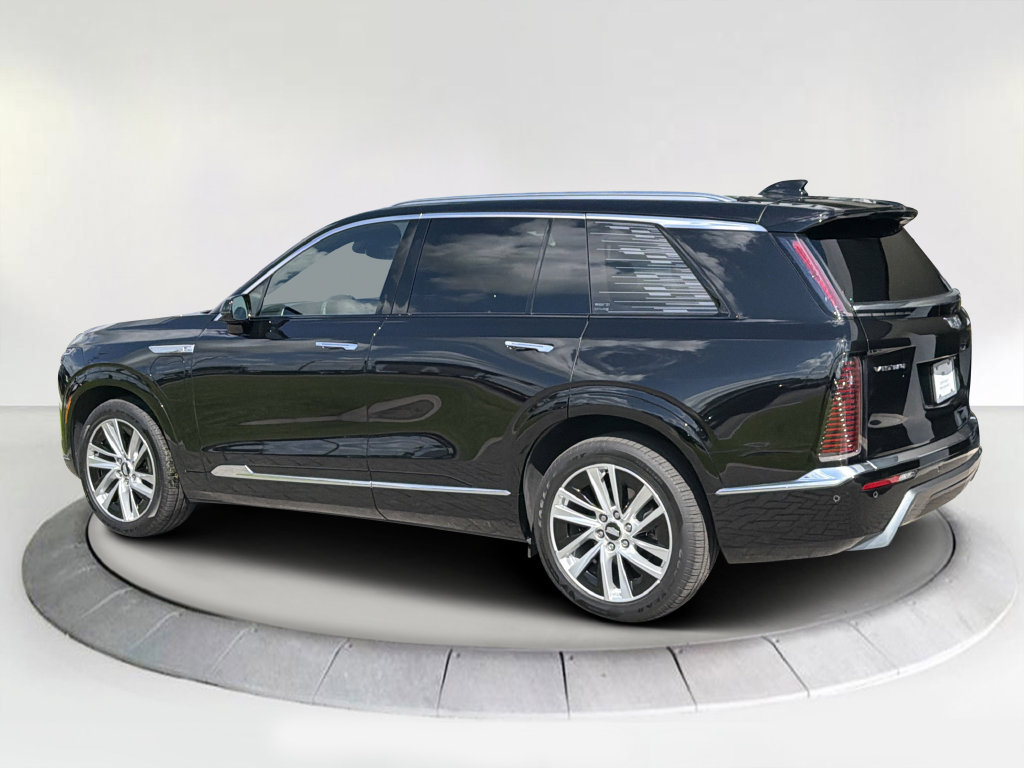 Certified 2026 Cadillac Vistiq Luxury AWD/4WD image 3