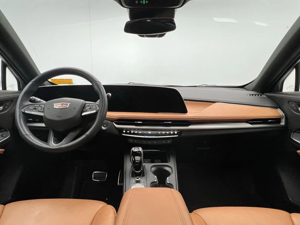 Used 2024 Cadillac XT4 Sport image 10